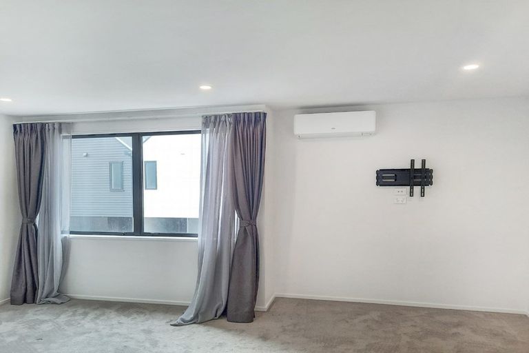 Photo of property in 76 Skyhawk Road, Wigram, Christchurch, 8042