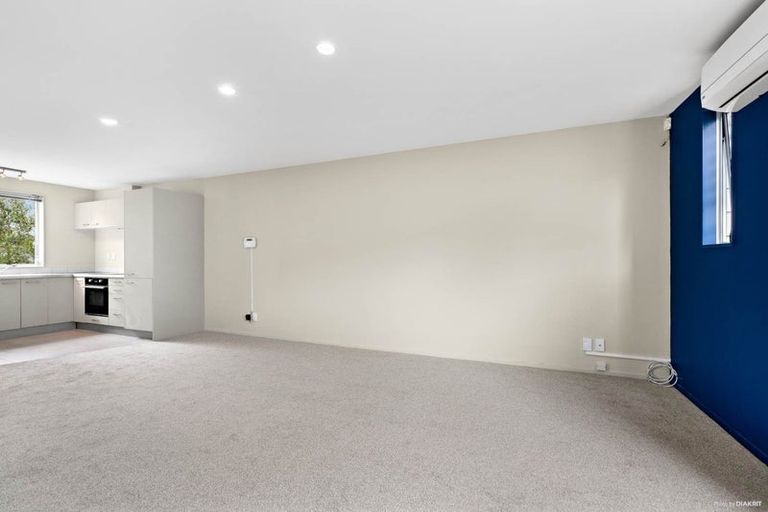 Photo of property in 85 Albionvale Road, Glen Eden, Auckland, 0602