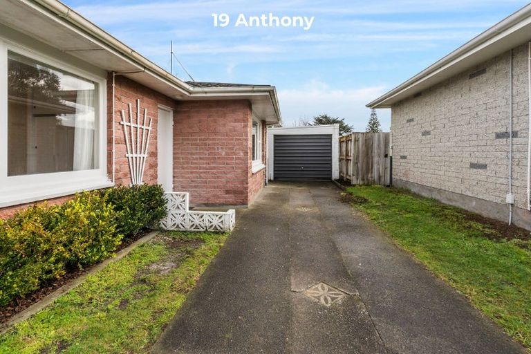 Photo of property in 21 Anthony Grove, Paraparaumu Beach, Paraparaumu, 5032