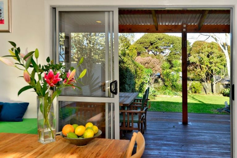 Photo of property in 36 Dakota Avenue, Beach Haven, Auckland, 0626