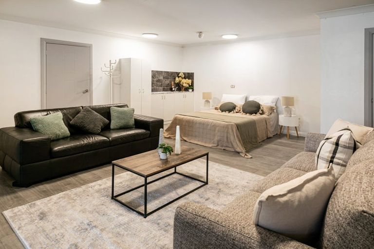 Photo of property in 6 Ryalls Way, Lake Hawea, Wanaka, 9382