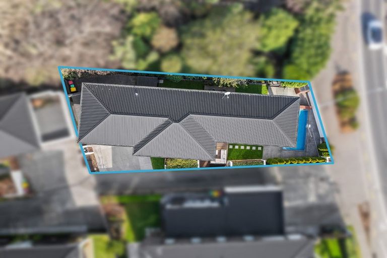 Photo of property in 62 Straven Road, Fendalton, Christchurch, 8014