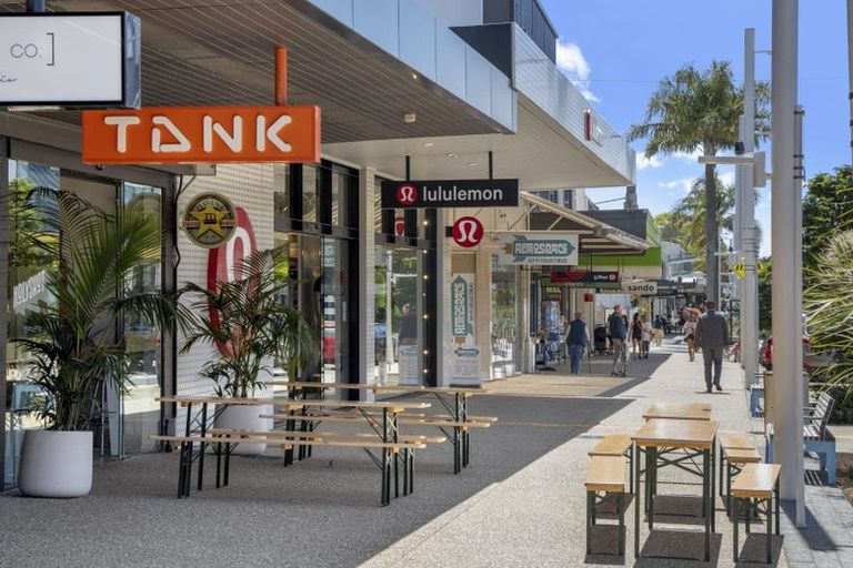Photo of property in Frank Sargeson Apts, 204/74 Anzac Street, Takapuna, Auckland, 0622