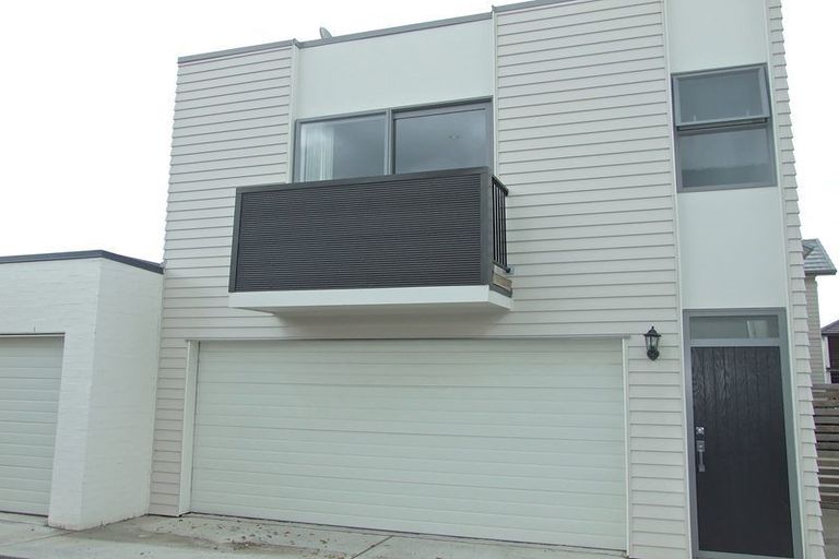 Photo of property in 23 Phar Lap Crescent, Takanini, 2112