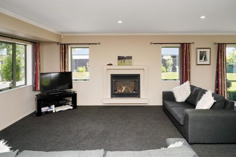 Photo of property in 23 Edwin Trent Drive, Prebbleton, 7604