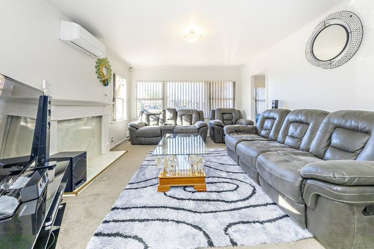 Photo of property in 26 Graeme Avenue, Mangere East, Auckland, 2024