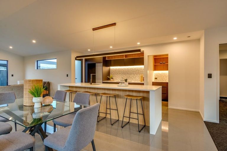 Photo of property in 27 Reece Place, Marshland, Christchurch, 8051