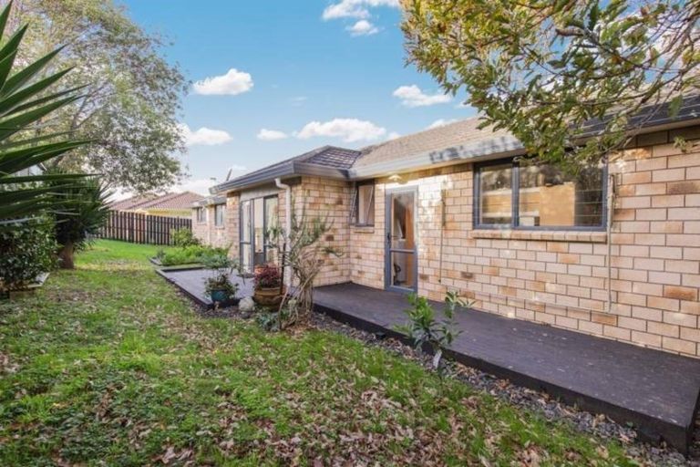 Photo of property in 5 Marblewood Grove, Pukekohe, 2120