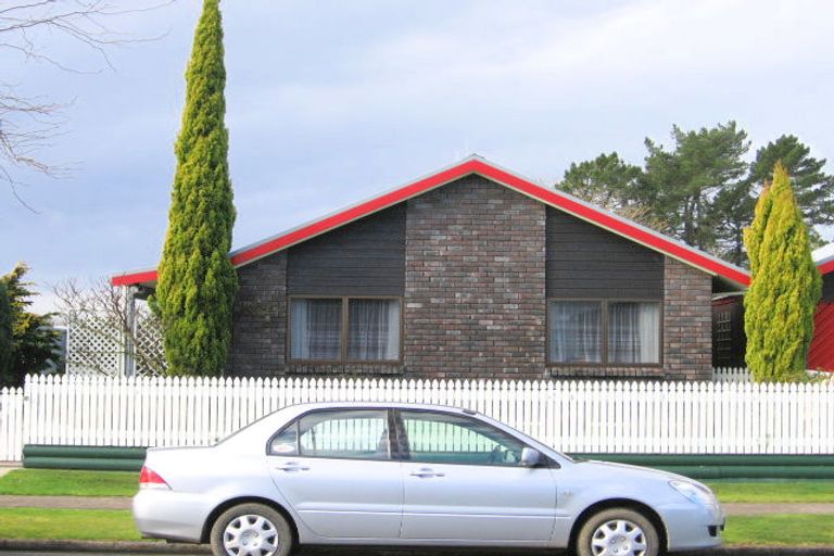 Photo of property in 13 Mckain Place, Fitzroy, Hamilton, 3206