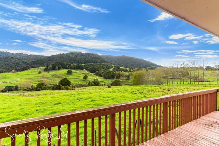 Photo of property in 260 Mountain Road, Maungaturoto, 0587