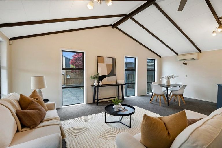 Photo of property in 2/42 Heywood Terrace, Richmond, Christchurch, 8013