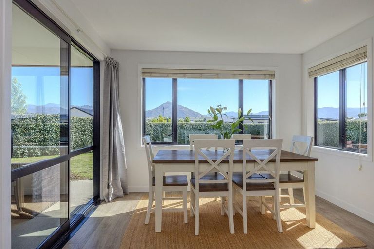 Photo of property in 1 Mallard Street, Albert Town, Wanaka, 9305