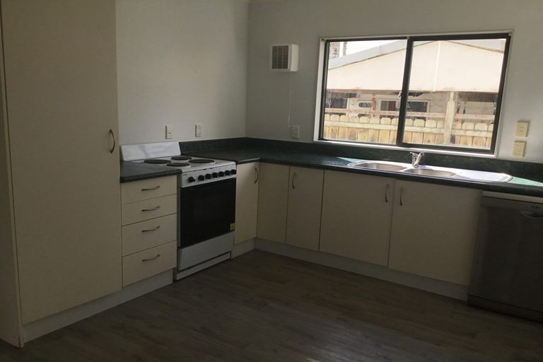 Photo of property in 100b Birkenhead Avenue, Birkenhead, Auckland, 0626