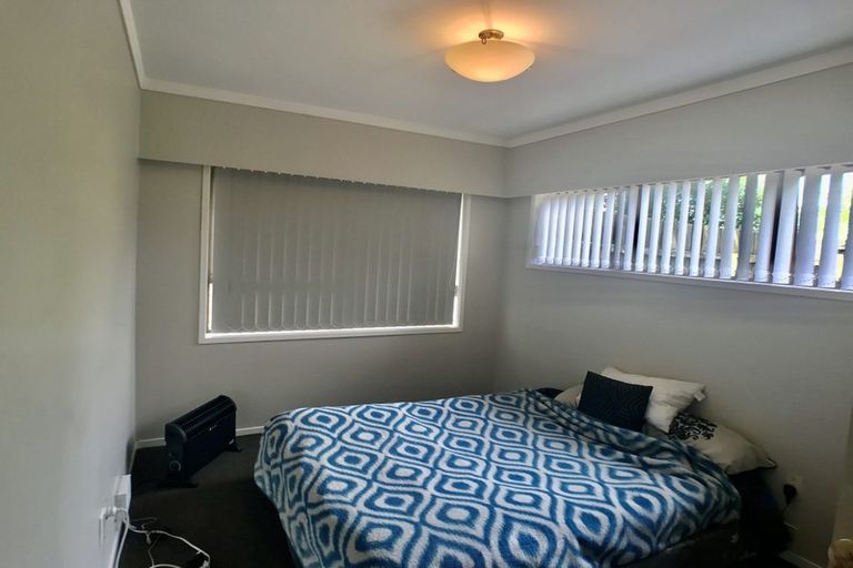 Photo of property in 2/12 Grove Road, Papakura, 2110