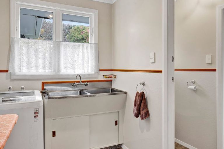 Photo of property in 414 South Road, Hawera, 4674