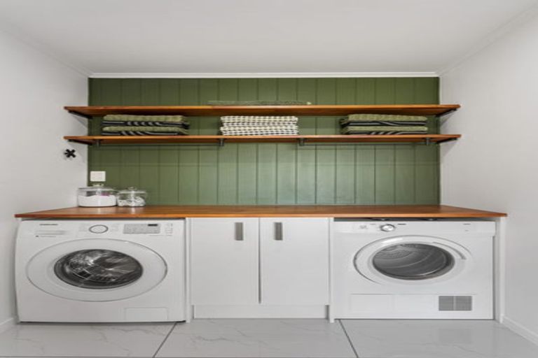 Photo of property in 110 Everitt Crescent, Whangamata, 3620