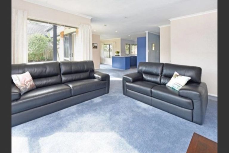 Photo of property in 23 Dairyland Drive, East Tamaki Heights, Auckland, 2016