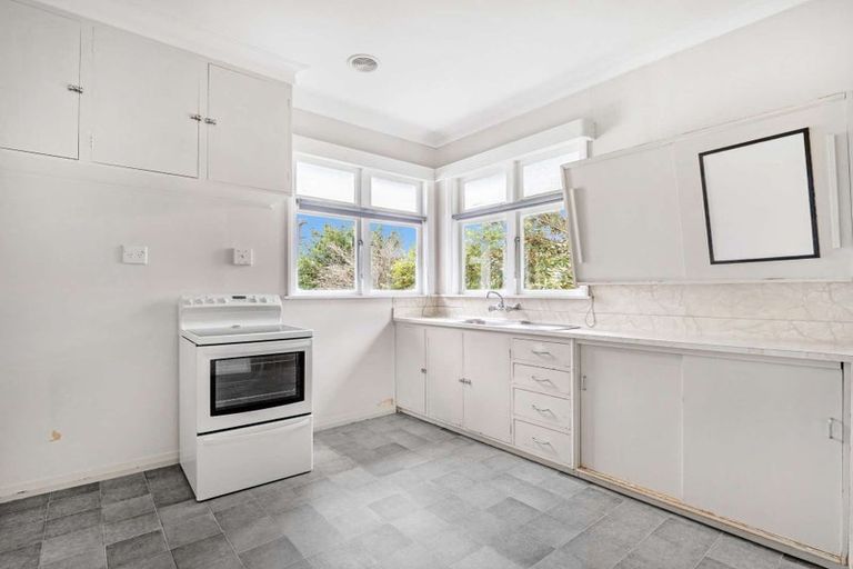 Photo of property in 104 Bartholomew Road, Levin, 5510