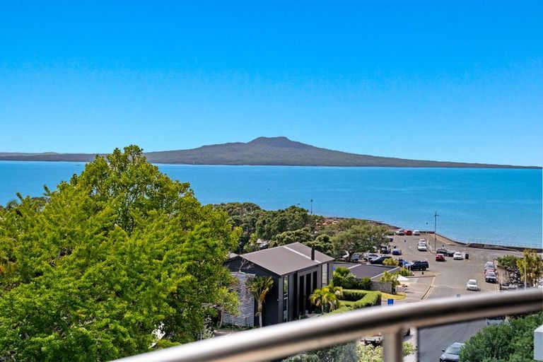 Photo of property in Mon Desir Apartments, 4b/175 Hurstmere Road, Takapuna, Auckland, 0622