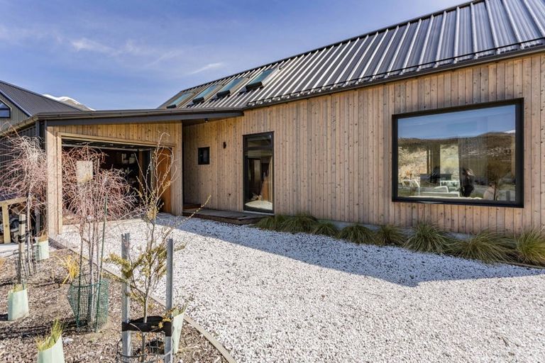 Photo of property in 34a Luge Loop, Castle Hill, 7580