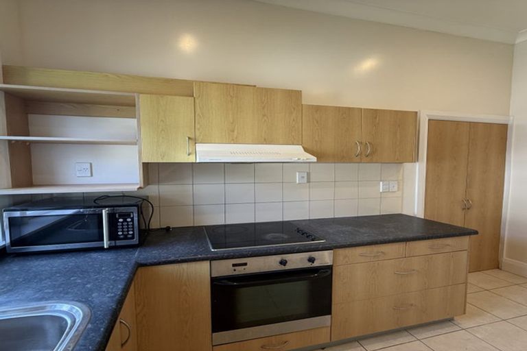 Photo of property in 13 Brougham Street, Mount Victoria, Wellington, 6011