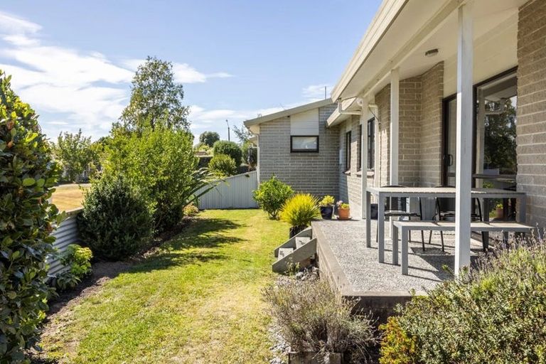 Photo of property in 2/24 Durham Drive, Havelock North, 4130