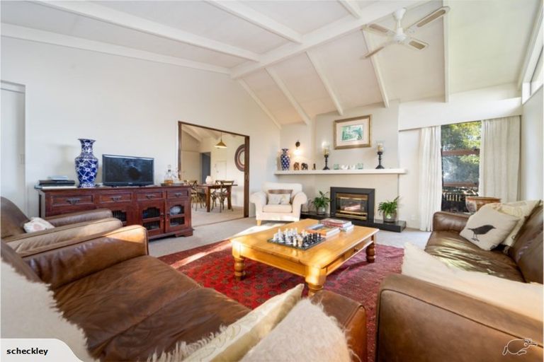 Photo of property in 122 Colombo Road, Masterton, 5810