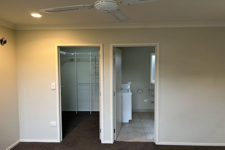 Photo of property in 18 Blythfield Place, Taradale, Napier, 4112