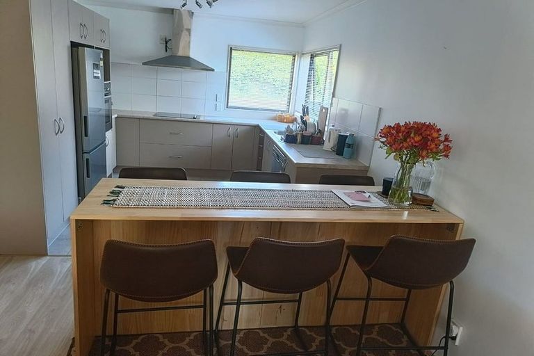 Photo of property in 70a Kayes Road, Pukekohe, 2120