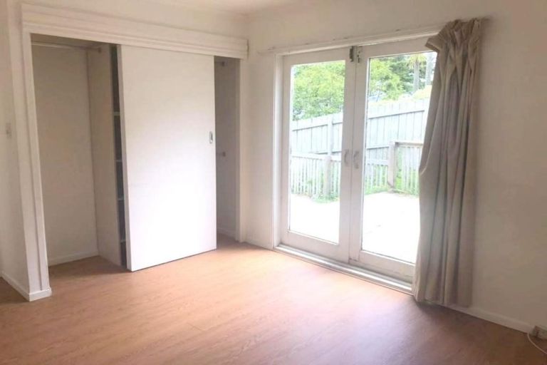 Photo of property in 12 Karamu Street, Te Atatu Peninsula, Auckland, 0610