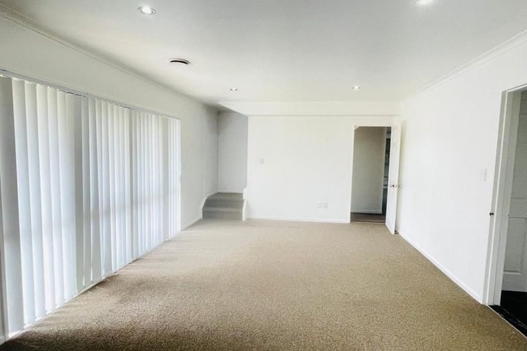 Photo of property in 108 Seaview Road, Glenfield, Auckland, 0629