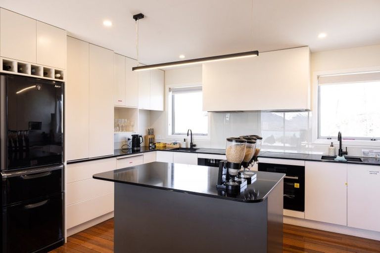 Photo of property in 6 Erebus Place, Lake Tekapo, 7999