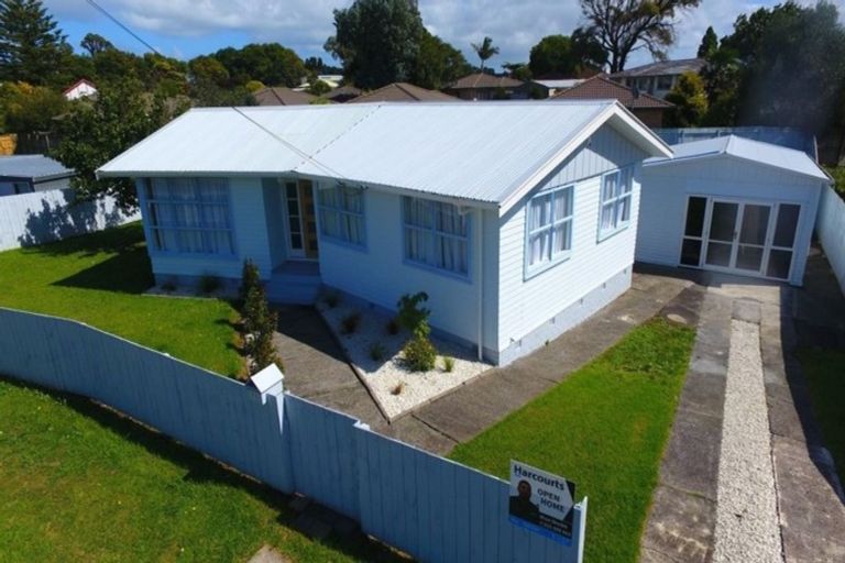 Photo of property in 11 Jordan Road, Mangere, Auckland, 2022