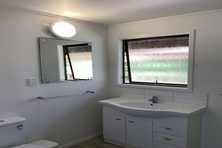 Photo of property in 12 June Place, Torbay, Auckland, 0630