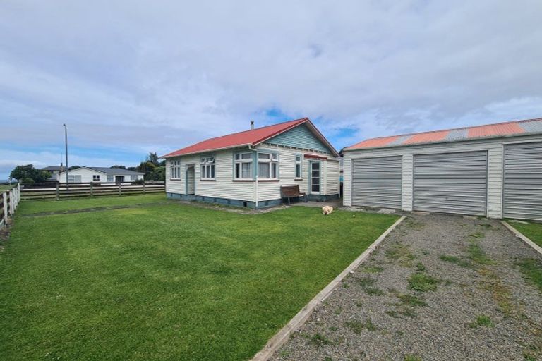Photo of property in 10 Tennyson Street, Opunake, 4616