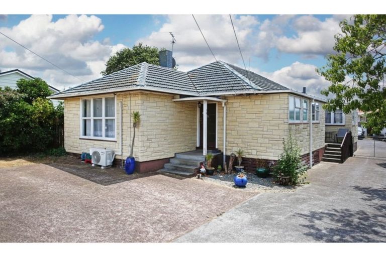 Photo of property in 5 Hooks Road, Manurewa, Auckland, 2102