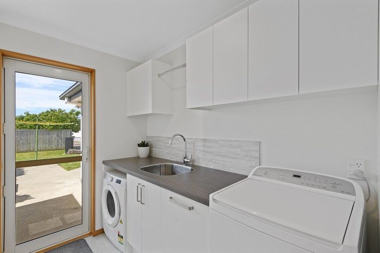 Photo of property in 25 Jozecom Place, Rolleston, 7614