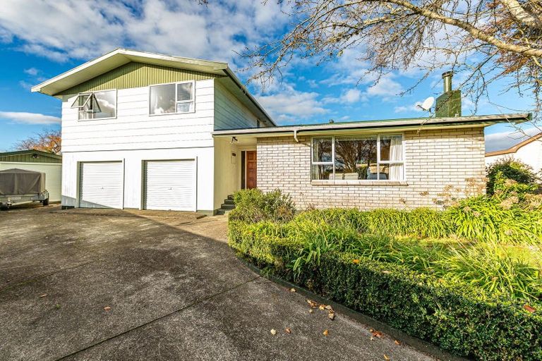 Photo of property in 12 Dawson Street, Pahiatua, 4910