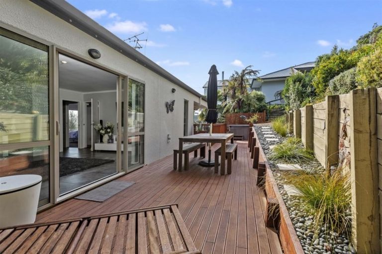 Photo of property in 52 Little John Drive, Bellevue, Tauranga, 3110
