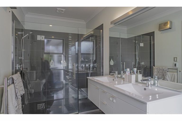 Photo of property in 8 Glenview Terrace, Highfield, Timaru, 7910