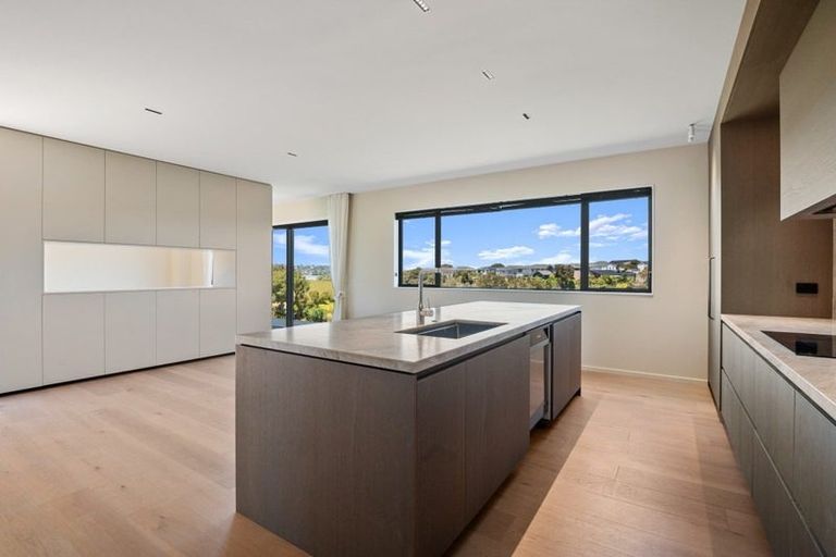 Photo of property in 43 Bristol Freighter Road, Hobsonville, 0616