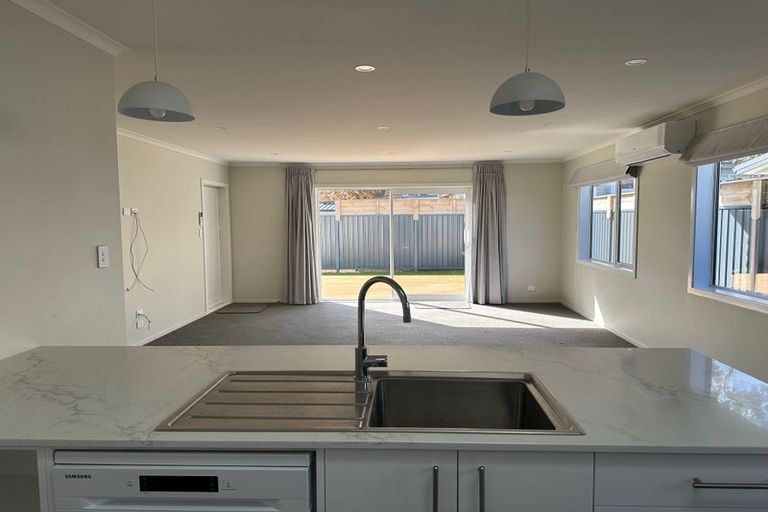 Photo of property in 19 Victoria Street, Carterton, 5713