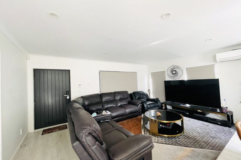 Photo of property in 21d Awatere Street, Clover Park, Auckland, 2023
