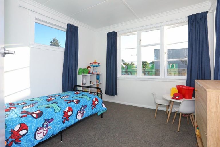 Photo of property in 3b Wellington Street, Feilding, 4702