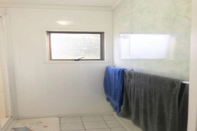 Photo of property in 4 Panorama Court, Red Beach, 0932