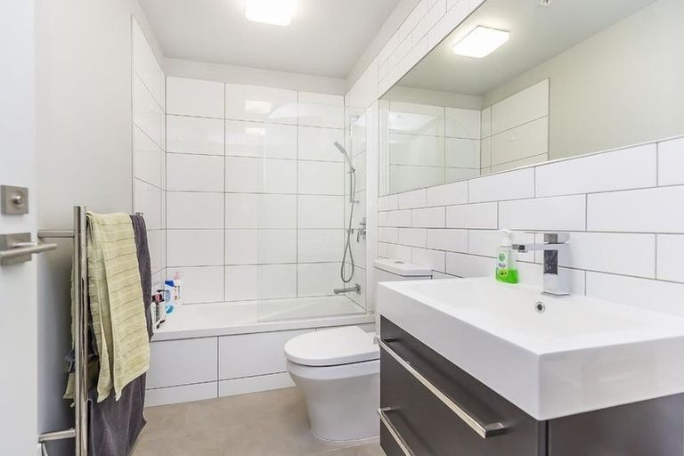 Photo of property in Detroit Apartments, 205/181u Tasman Street, Mount Cook, Wellington, 6021