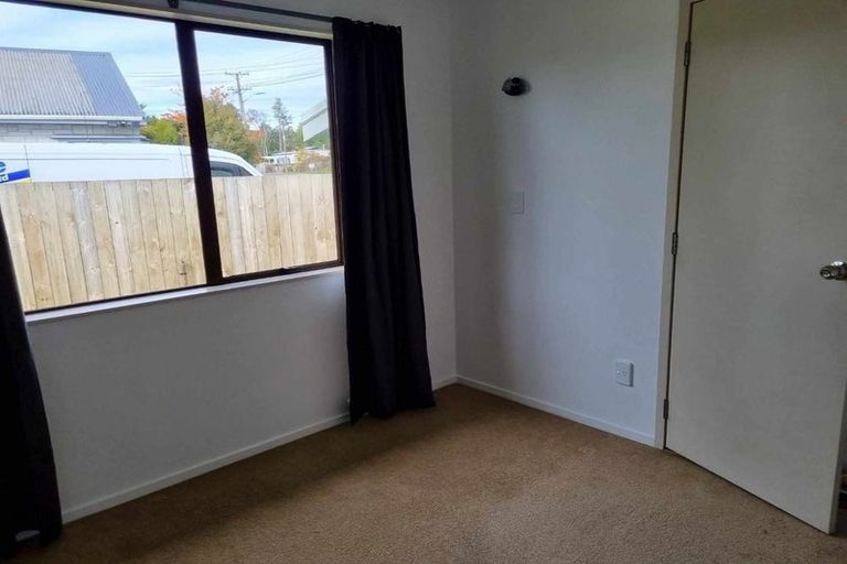 Photo of property in 17 Lee Road, Hannahs Bay, Rotorua, 3010