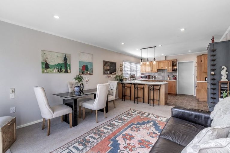 Photo of property in 30 Cruickshank Crescent, Rosedale, Invercargill, 9810