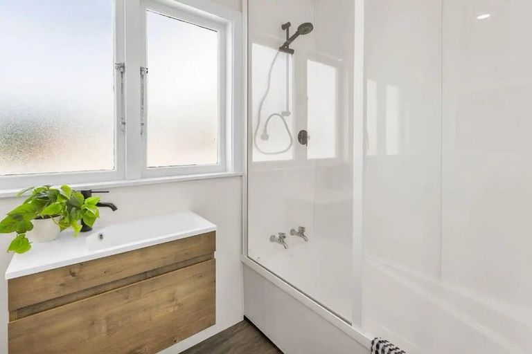 Photo of property in 2 Werrina Crescent, Mangakakahi, Rotorua, 3015
