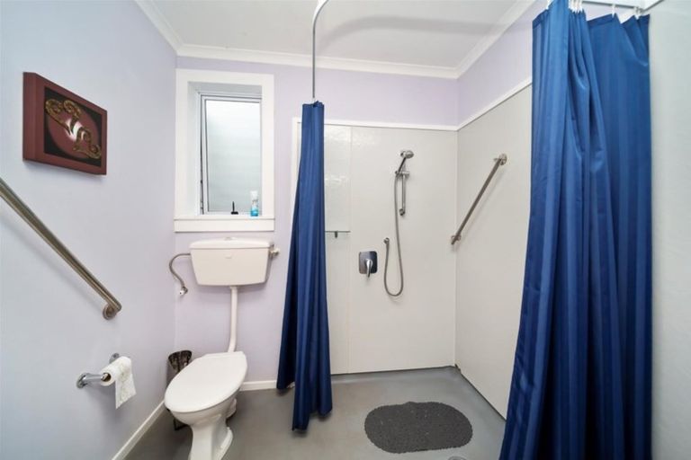 Photo of property in 12 Vogel Street, Hawera, 4610